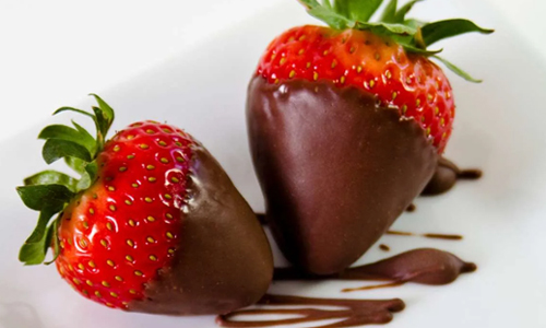 Chocolate-Dipped-Strawberries