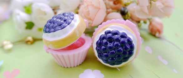 How to Make Blueberry Lip Balm at Home