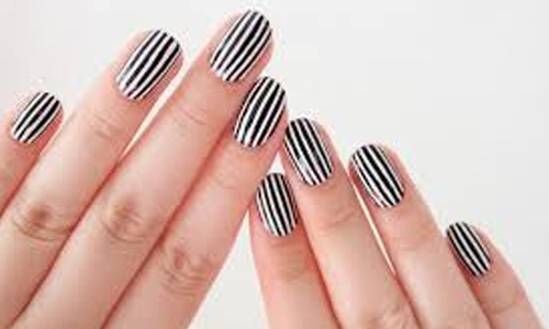 Striped-Nails