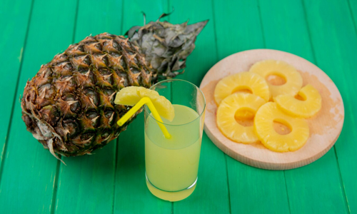 Consume-Pineapple-Juice