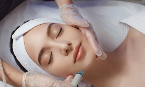 Experience-the-Magic-of-Hydrafacial