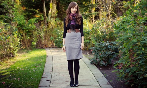 High-Neck-Sweater-and-Pencil-Skirt