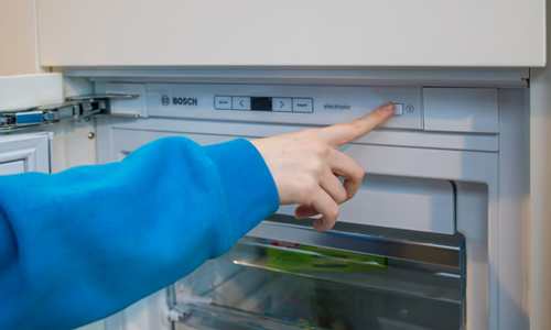 Step-2-Turn-Off-the-Freezer