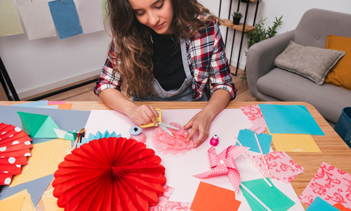 Making-Paper-Lanterns