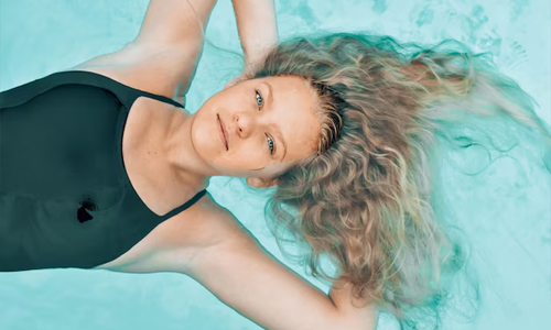 A-woman-in-a-pool